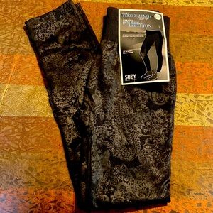 NWT fleece lined leggings.